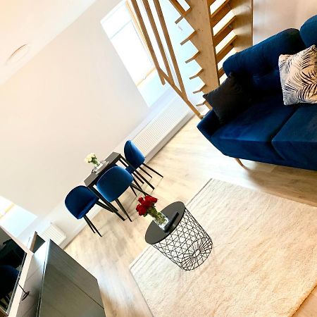 Apartament W Samym Sercu Miasta Z Darmowym Parkingiem Pod Zlotym Lwem -Hotel VI Kłodzko Exteriör bild
