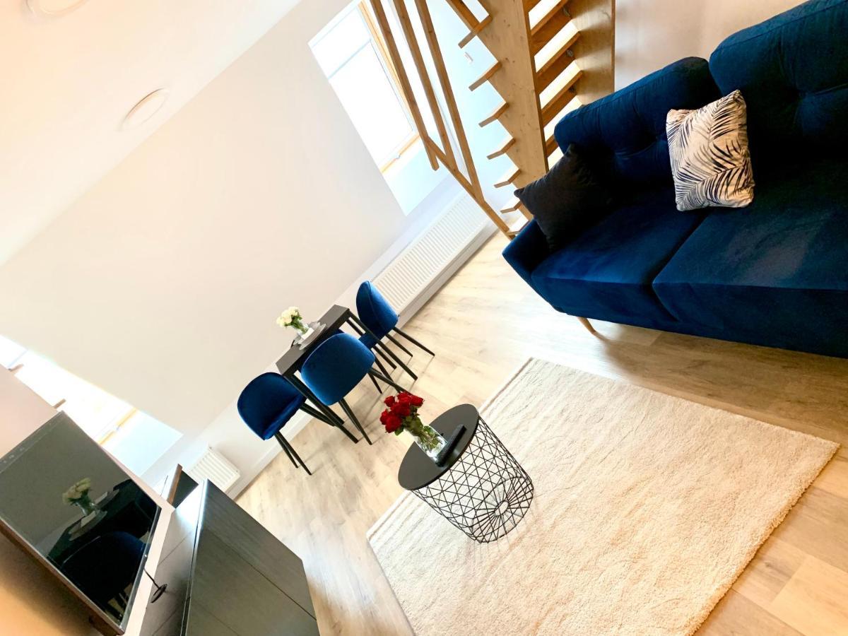 Apartament W Samym Sercu Miasta Z Darmowym Parkingiem Pod Zlotym Lwem -Hotel VI Kłodzko Exteriör bild