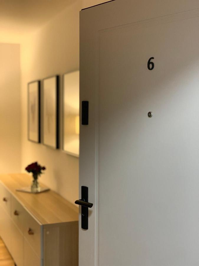 Apartament W Samym Sercu Miasta Z Darmowym Parkingiem Pod Zlotym Lwem -Hotel VI Kłodzko Exteriör bild