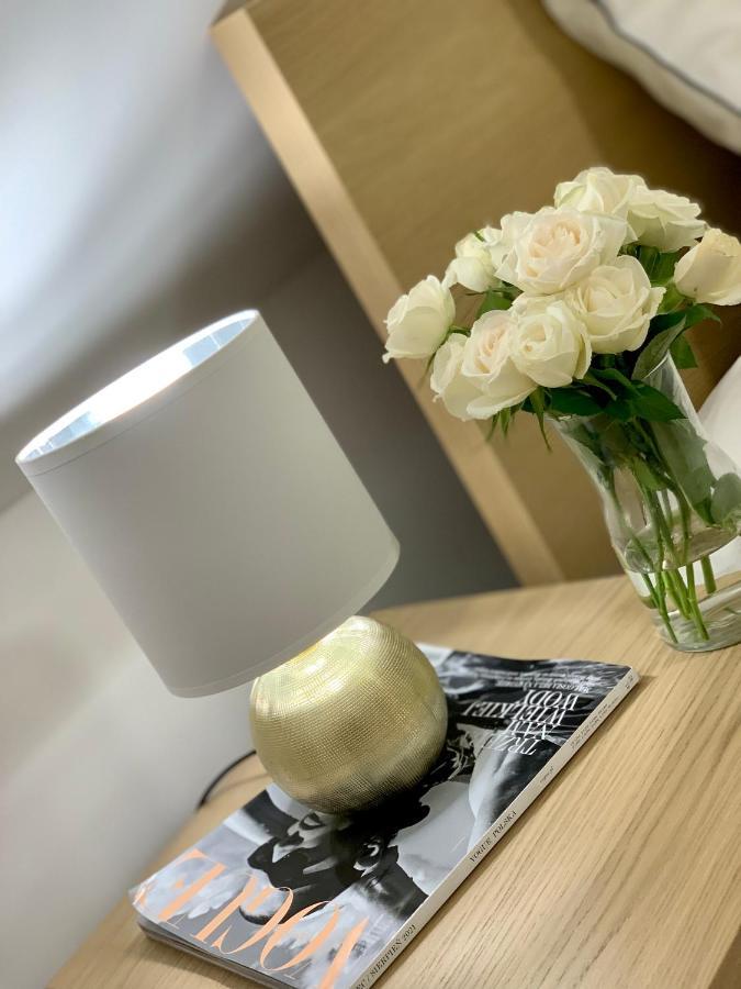 Apartament W Samym Sercu Miasta Z Darmowym Parkingiem Pod Zlotym Lwem -Hotel VI Kłodzko Exteriör bild